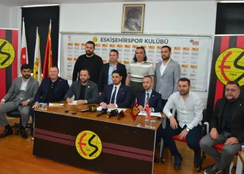 Eskişehirspor küme düşmenin kaldırılmasını istiyor