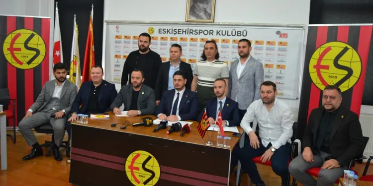 Eskişehirspor küme düşmenin kaldırılmasını istiyor