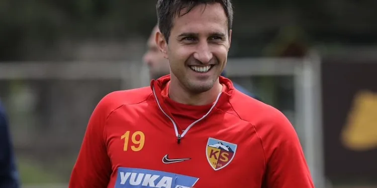 Kayserispor’da Mario Gavranovic takımdan ayrıldı