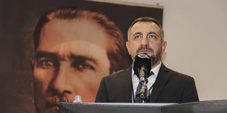 Altay’da başkan Ayhan Dündar güven tazeledi