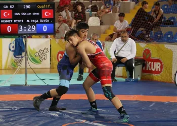 Mehmet Akif Pirim U15 Grekoromen Güreş Türkiye Şampiyonası başladı