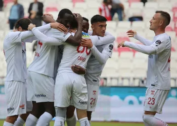 Sivasspor’da Caner Osmanpaşa ligdeki 2. golünü attı