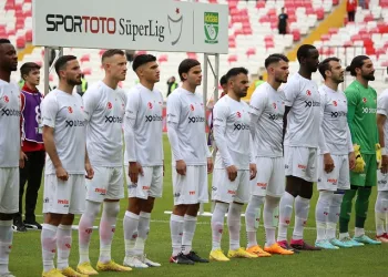 Sivasspor ligdeki 8. beraberliğini aldı