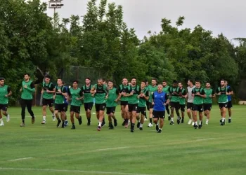 Futbolculara ödeme yapamayan Denizlispor’a ilk darbeyi doktor vurdu