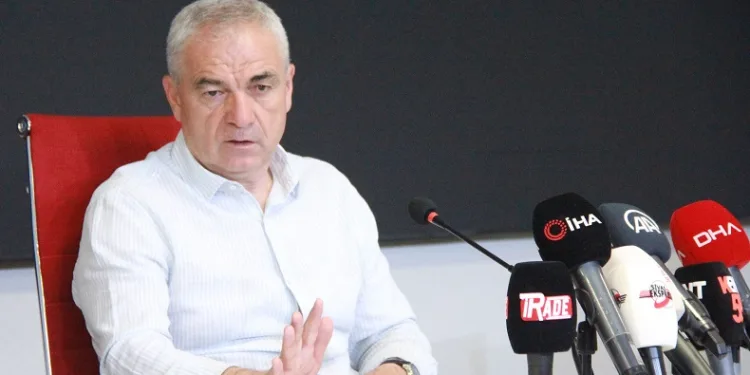 Rıza Çalımbay Sivasspor’a veda etti: “Ayrılıyoruz”