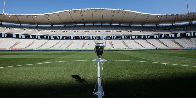 UEFA Şampiyonlar Ligi finalinde depremzedeler için kampanya