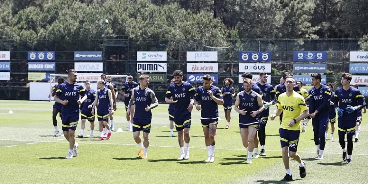 Fenerbahçe’de kupa maçı hazırlıkları sürüyor