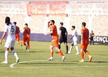 TFF 2. Lig Play-off: İskenderunspor: 1 – Bucaspor 1928: 3