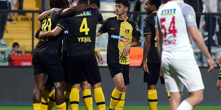 İstanbulspor, Süper Lig’de kaldı