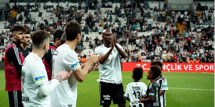 Atiba Hutchinson: “Hayatımın en güzel dönemini burada yaşadım”