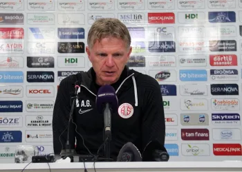 Antalyaspor Teknik Sorumlusu Alfons Groenendijk: “Hayal kırıklığı yaşadık”