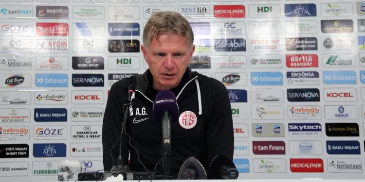 Antalyaspor Teknik Sorumlusu Alfons Groenendijk: “Hayal kırıklığı yaşadık”