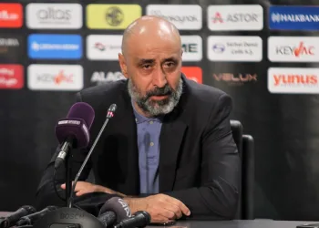 MKE Ankaragücü Teknik Direktörü Tolunay Kafkas: “Kiralık oyuncu istemiyorum, buraya aidiyet hissetmiyorlar”