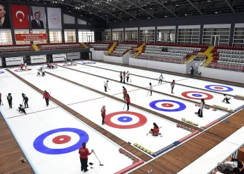 Erzurum’da Curling heyecanı