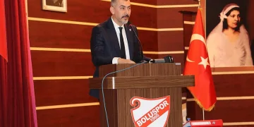 Boluspor Başkanı Savaş Abak güven tazeledi