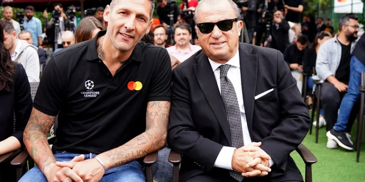 Fatih Terim ve Marco Materazzi depremzede çocuklara anlamlı destek