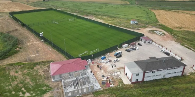 Bandırmaspor Kulübü, yeni tesislerinin tanıtımını yaptı