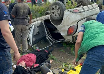 Otomobil kontrolden çıkarak takla attı