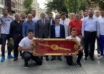 Bin 400’ten fazla güreşçi 180 bin TL’lik altın kemer için ter dökecek