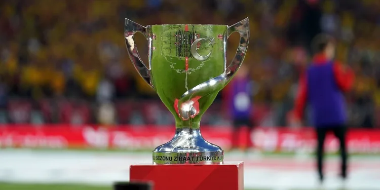 Futbolda 61. Türkiye Kupası sahibini yarın bulacak