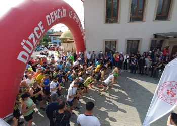 Tarihi İpek Yolu trail koşusu 700 sporcu ile start aldı