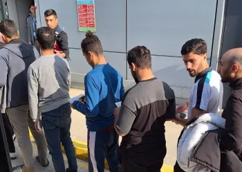 Yakalanan düzensiz göçmenler sınır dışı edildi