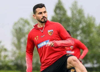 Emrah Başsan Kayserispor ile sözleşme yenilemedi