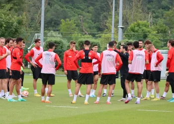 Kayserispor’un genç futbolcusu Arif Kocaman’a Ümit Milli davet