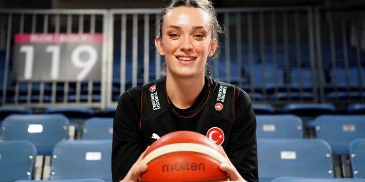 A Milli Kadın Basketbol Takımı oyuncusu Meltem Yıldızhan: “En büyük hedefimiz olimpiyatlar”