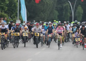 Minik ve genç pedallar Sekapark’ta çevrildi