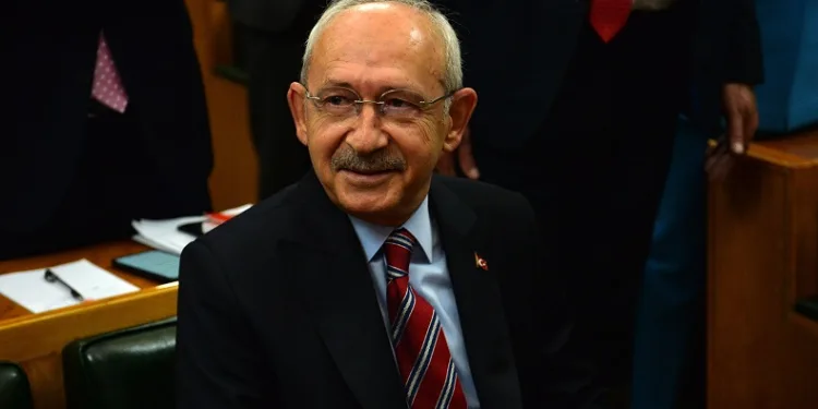 Kılıçdaroğlu, danışmanlarının görevine son verdi