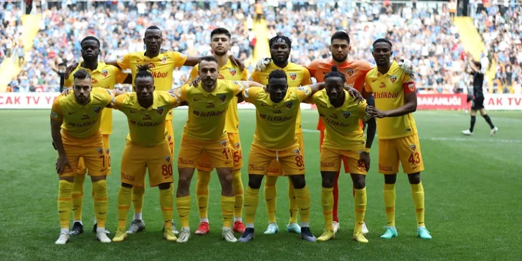 Kayserispor’da 11 ülkeden futbolcu forma giydi