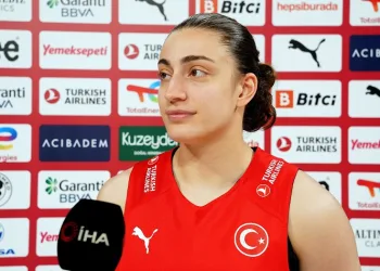 A Milli Kadın Basketbol Takımı oyuncusu Derin Erdoğan: “Bu turnuvada yer almak benim için büyük şans”