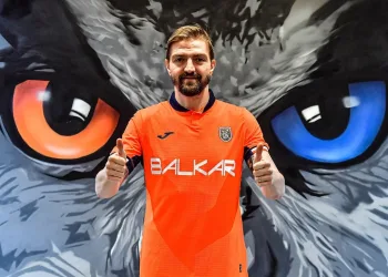 Başakşehir, Caner Erkin ile yollarını ayırdı