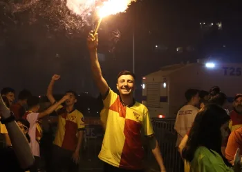 Göztepe 98. yaşını büyük bir coşkuyla kutladı