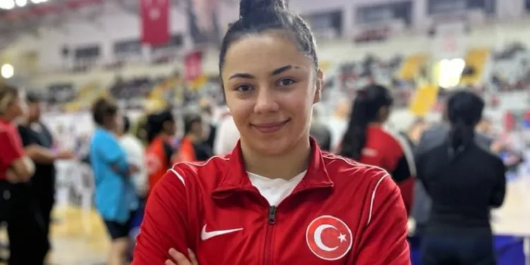 Bozüyüklü Başak Duman Türkiye ikincisi oldu