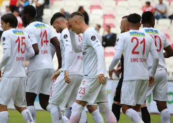 DG Sivasspor evinde daha başarılı