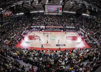 Pınar Karşıyaka – Anadolu Efes maçının biletleri satışa çıkıyor