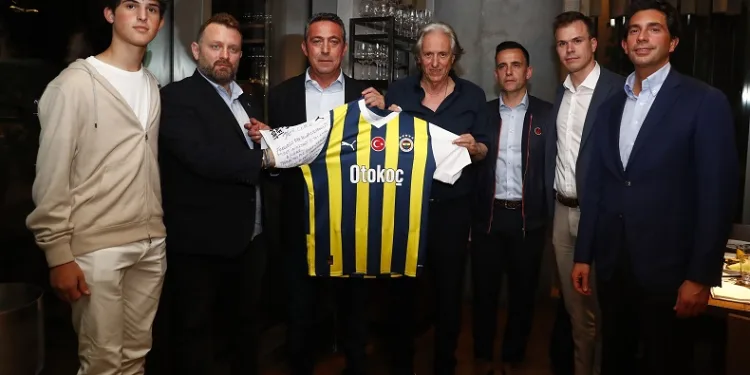 Fenerbahçe Başkanı Ali Koç ve Jorge Jesus yemekte bir araya geldi