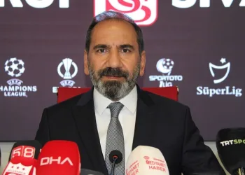 Sivasspor Başkanı Mecnun Otyakmaz: “Başkanlığa yeniden adayım”