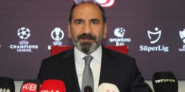 Sivasspor Başkanı Mecnun Otyakmaz: “Başkanlığa yeniden adayım”