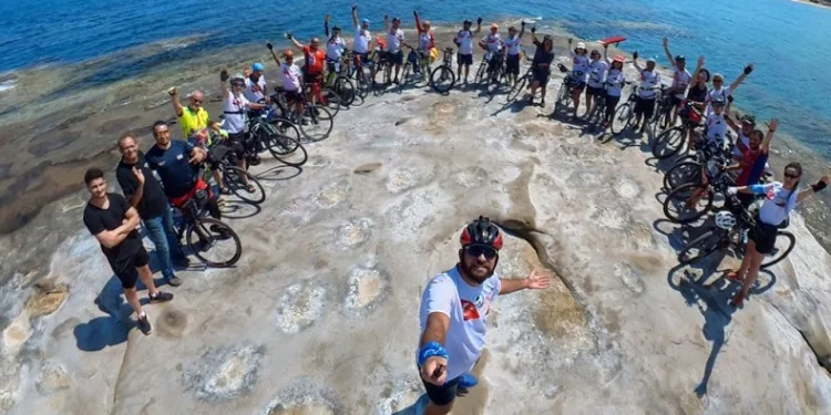 Yenişehir’den pedal çeviren bisikletliler KKTC turunu tamamladı