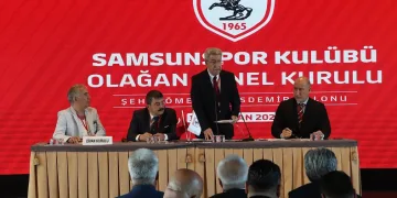 Samsunspor’da Yüksel Yıldırım, katılamadığı kongrede yeniden başkan seçildi