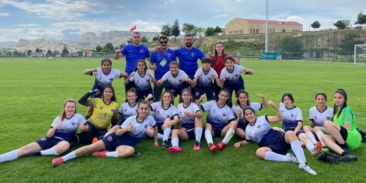Salihli’nin futboldaki sultanları, adım adım 2. Lig’e yürüyor