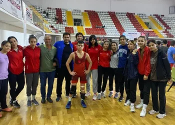 Kepezli güreşçi Türkiye şampiyonu