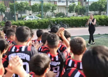Selçuk Belediyesi’nin spora ve sporcuya desteği devam ediyor