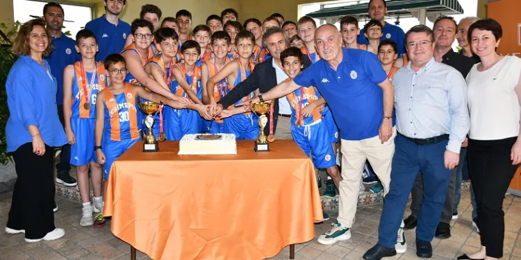 Yeşim Spor 20. yılında yine zirvede