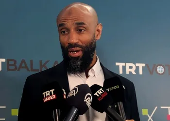 Frederic Kanoute: “Türkiye’de en çok futbola olan tutkudan etkilendim”