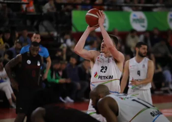 Peyton Aldridge, bir sezon daha Aliağa Petkimspor’da