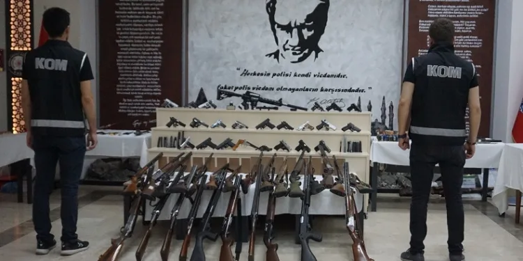 “Kukla 22” operasyonunda adeta cephanelik çıktı
